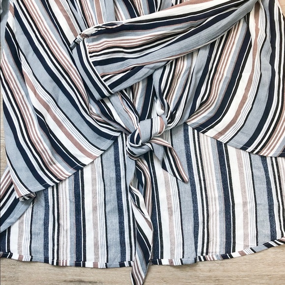 💙ODDY Striped Button Down - Picture 4 of 7